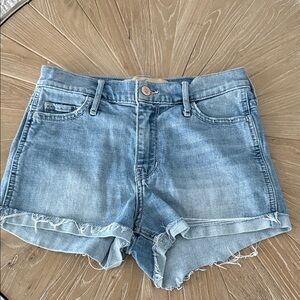 Hollister high rise jean short  size 1 /25 Denim Blue raw hem 2” inseam